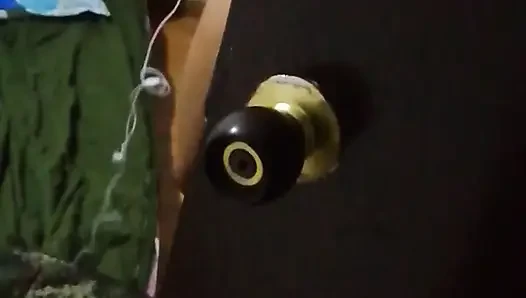 Ketemu sama tetanggaku pakai handuk