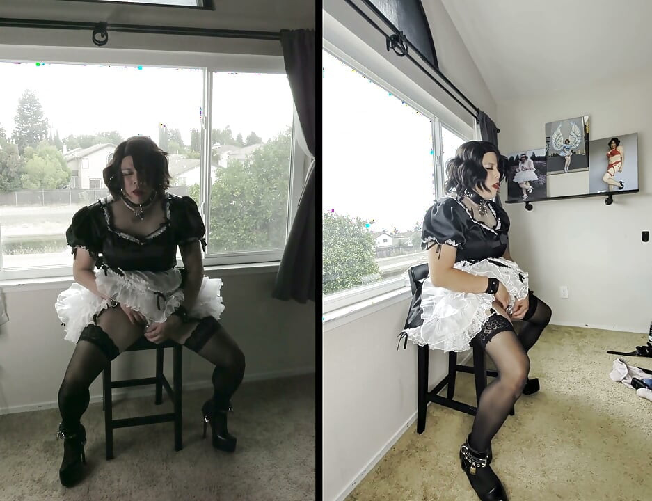 그녀의 거대한 딜도를 여러 대하는 Sissy Maid Candy