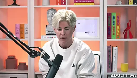 Chanel Camryn si Ratu Yang Bergeliat | Podcast Khusus Orang Dewasa