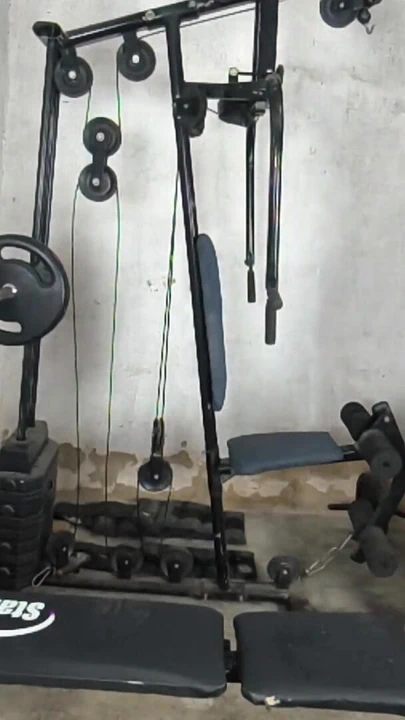 健身房里的大屁股 |剪辑 1