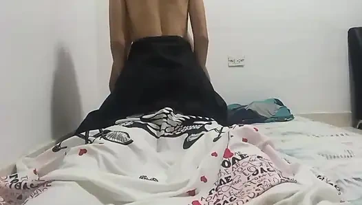 Pasangan Kekasih Memiliki Momen Seks Yang Penuh Gairah Di Misionaris Dan Koboi