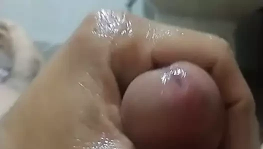 Me masturbo y los hecho en la camara