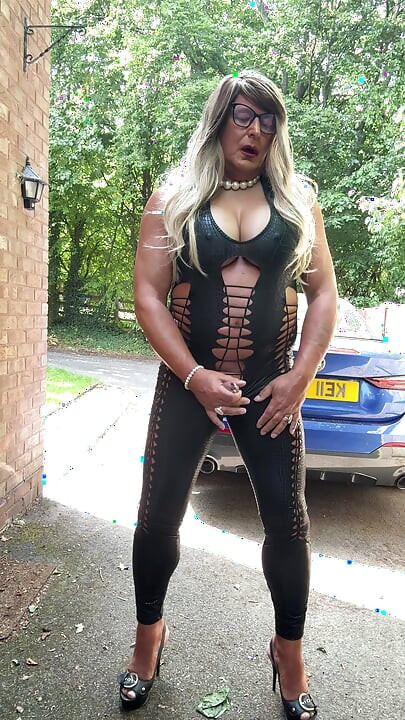 Sexy Crossdresser kellycd2022 in black pvc catsuit and heels