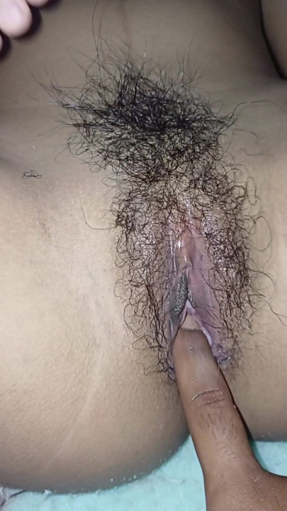 A young girl 18+ having sex with her boyfriend in the living room | Clip 1