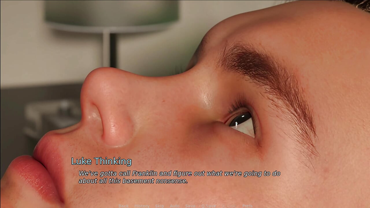 더 이스트 블록 26 Kathryn은 노인에게 이 아파트의 핸잡을 주었습니다.