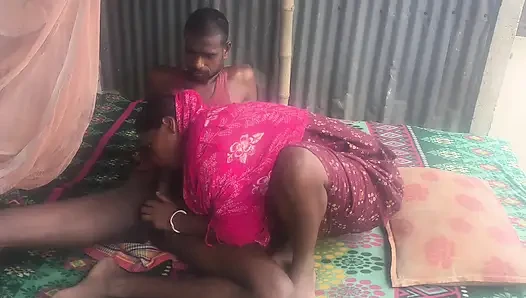 Pados ki bhabhi ko doggy style mein chudai ki