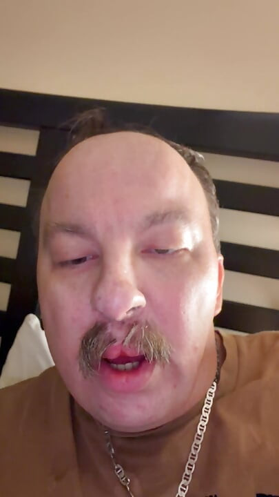 Jerking off calling all viewers