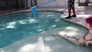 Pool Blowjob with Pedsrmeds