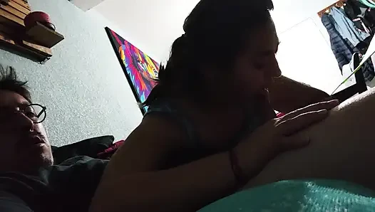 I give this beautiful woman sex in silence on the couch.