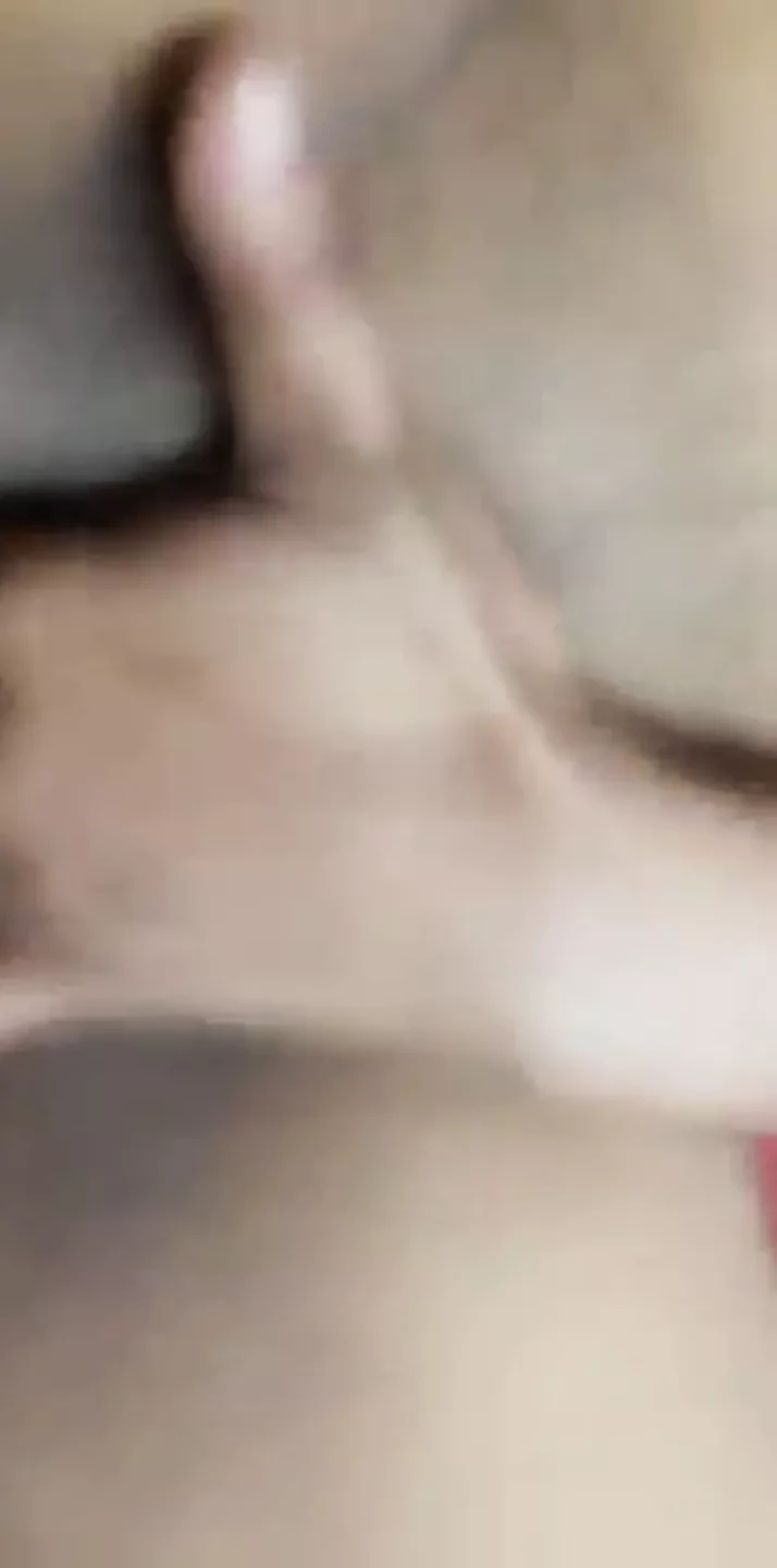 Desi home sex band kamre me bhabhi pussy fingering karahi thi