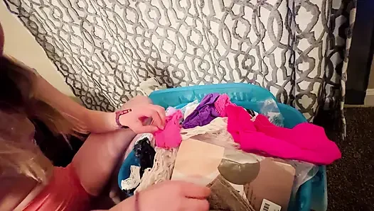Ridiculously Intense Homemade Amateur Squirting Fingering OG Baby Begs Not To Stop! Behind The Scenes Changing
