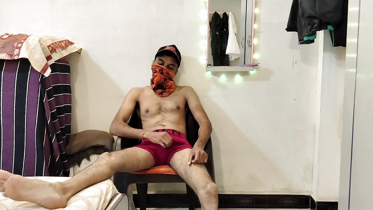 핑크색 속옷과 자위
