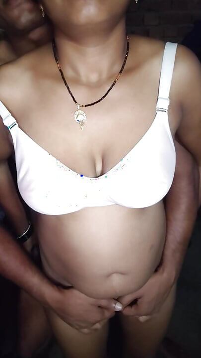 Bhabhi ki romantic chudai chunt se pani nikal gya