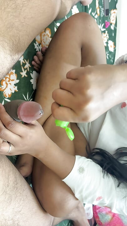 Homemade Couple private moments oiling and blowjob