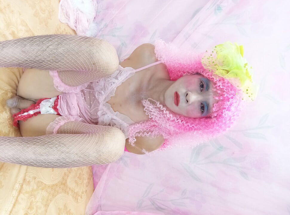 Oanh Le transgender wearing sexy clothes selfie cups tinh