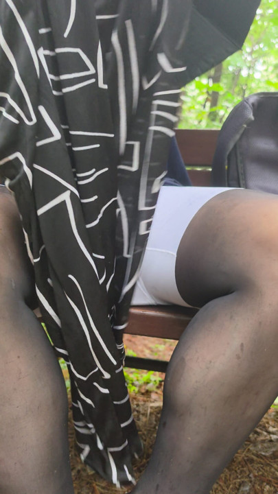 PANTYHOSE PEEHOSE GENITAL JEWELS