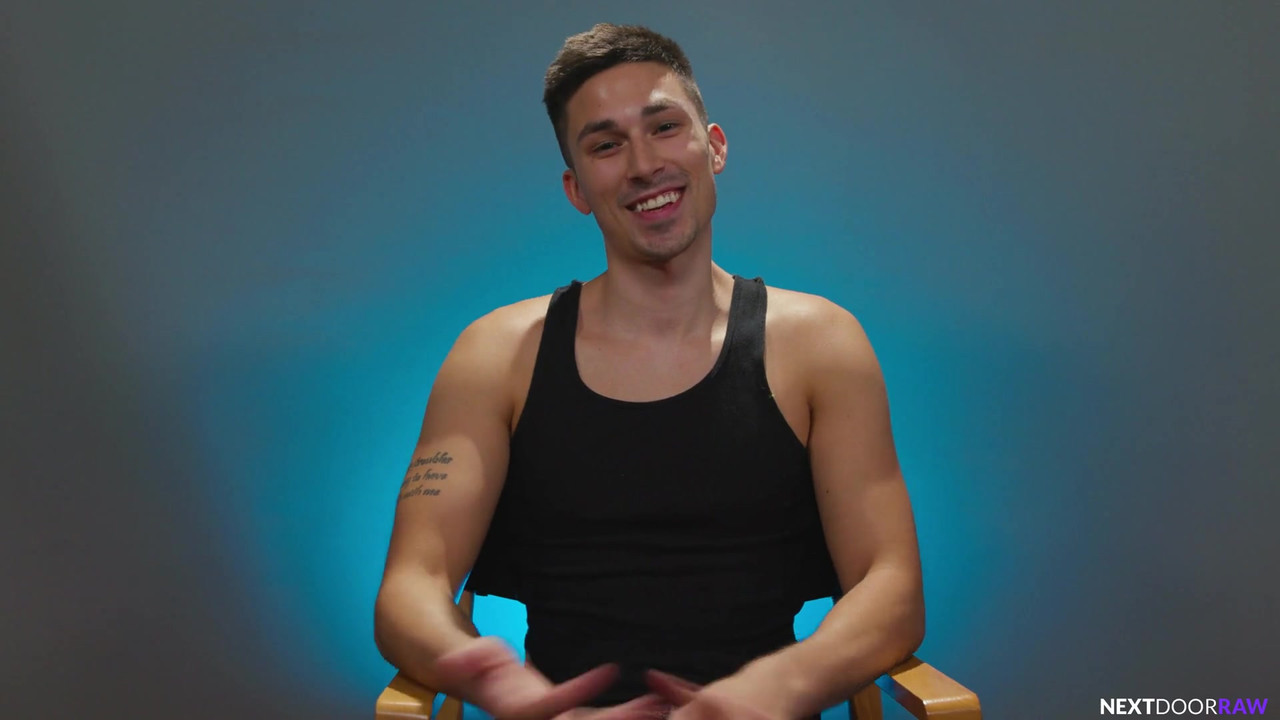 华丽的twnk性感翻转乱搞现实生活中的tatted BF大屁股