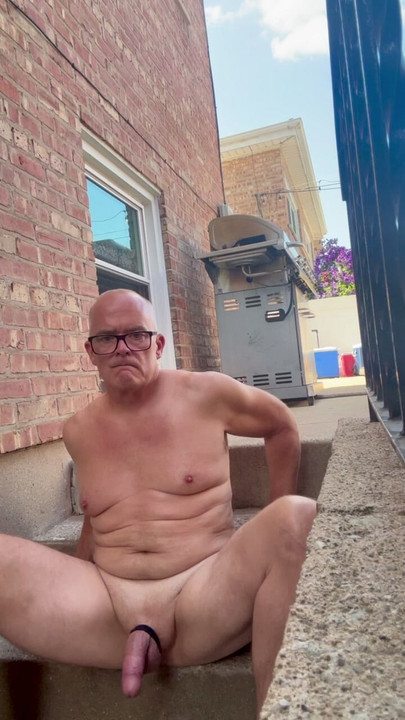 Patrick in the backyard masturbating in Chicago. Risky