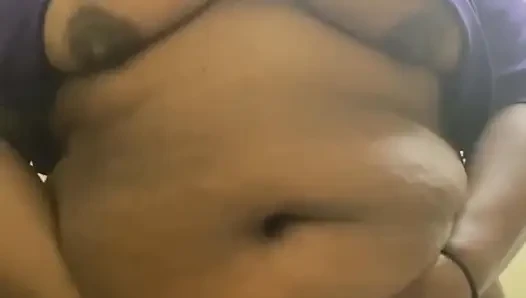 Honry iş yerinde amımı ovuyor göğüslerimi zıplatıyor