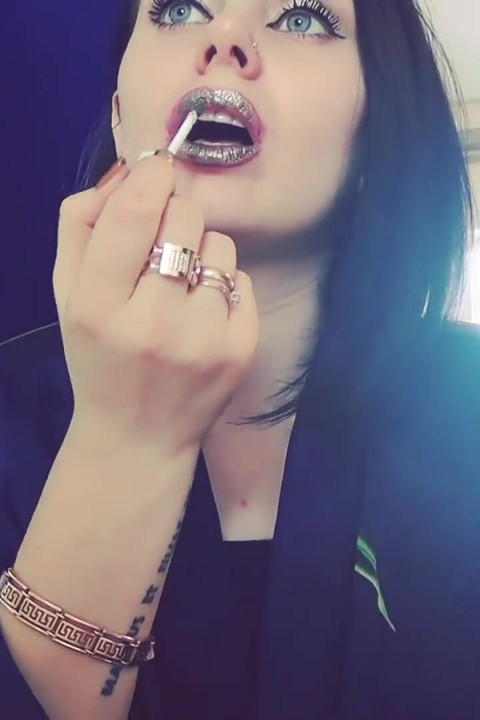 My lipsticks make you cum