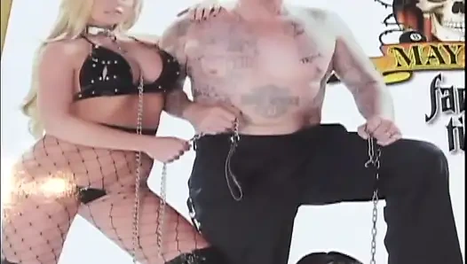 College-mädchen in college-uniform, arschficken, schwanzlutschen... in den mund kommen