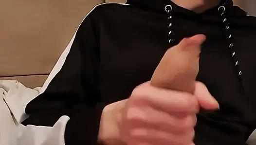 Sünnetsiz yaraklı utangaç genç kız