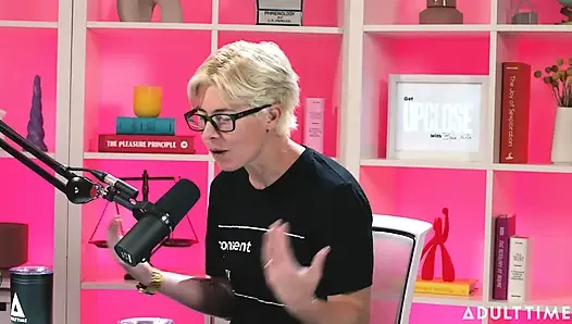 Kimmy Kimm Conquering Shame & Selling Used Panties | the Adult Time Podcast
