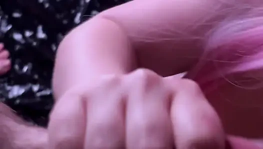 Грязный писает и кончает на шлюховатую подругу