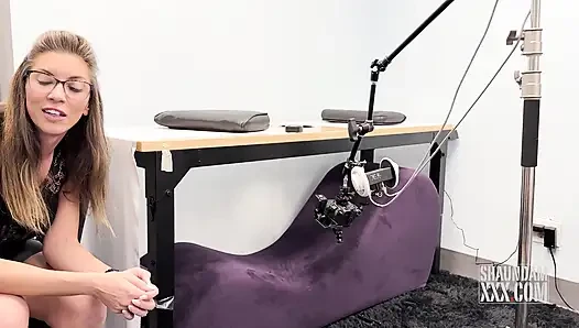 Kamera arkası sağım masası bayan lorreign