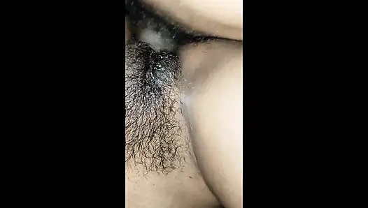 Momen kekasih asli di rumah alami & deskripsi pasangan asli tanpa naskah: