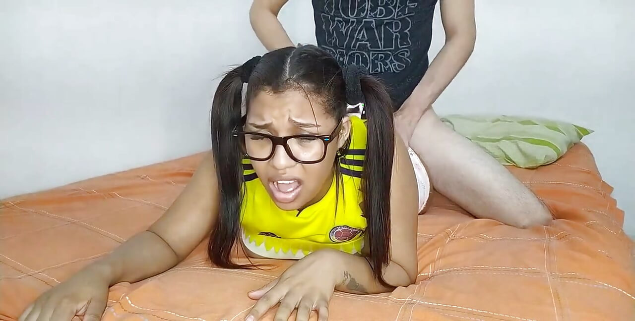 Amateur Porn "colombian Stepsister, Hot When Her Husband Went on a Trip to the United States and Invites His Stepbrother to Do D