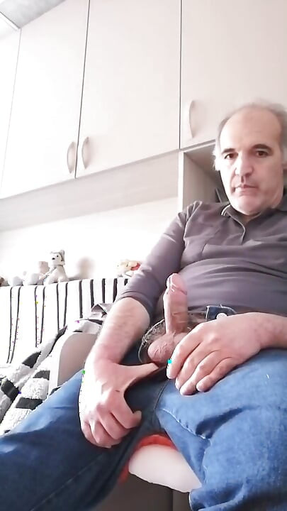 My Hard, Swollen Cock Wants to Be Wanked Right Away!