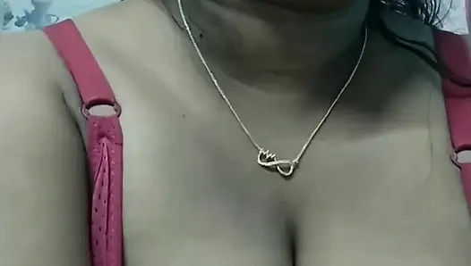 Reya Bhabi Görüntülü Görüşme Gösteriyor