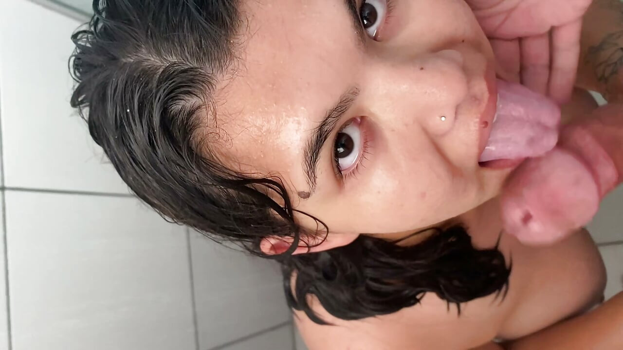 シャペコの人妻マリがフェラ