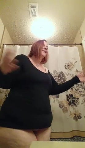 BBW schickt mir ihren wackelnden fetten Arsch