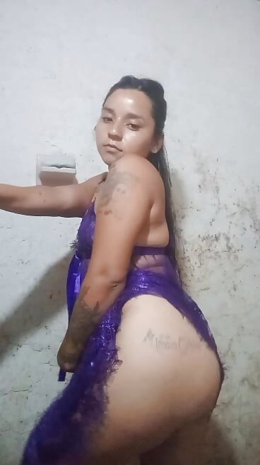 Big ass latina masturbation