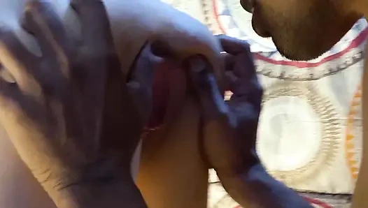 Suami ngajak pria kulit hitam untuk ngentot sama istrinya