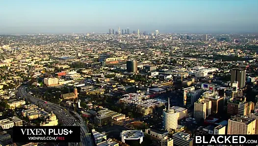 Blacked minik sarışın tatlı Riley Star komşus un kalın büyük zenci tarafından genişletiliyor