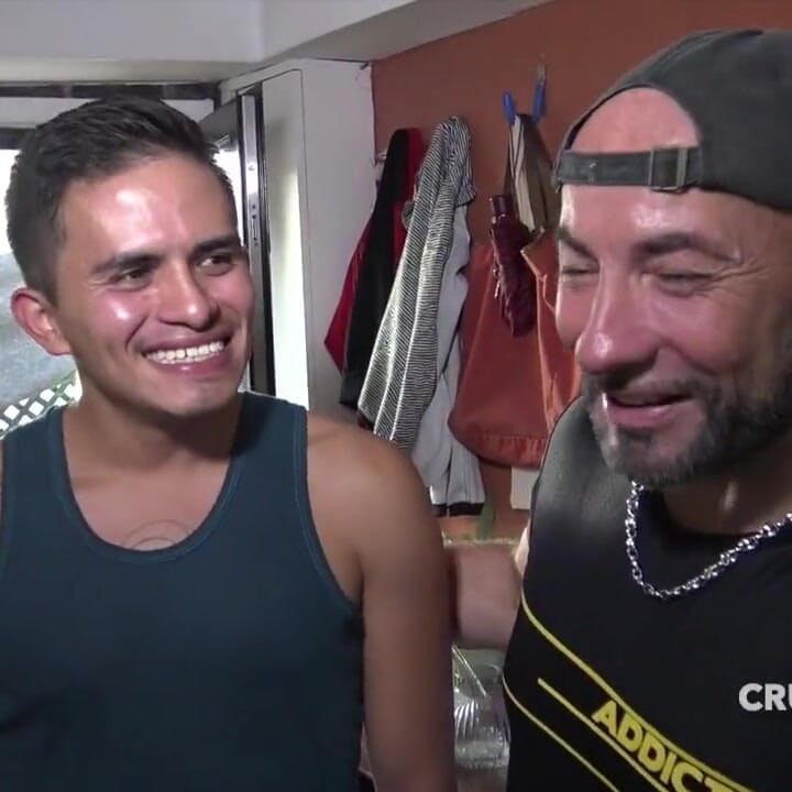 Twink latino sexy folosită dur de un băiat heterosexual Vlad Castle