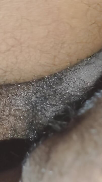 親愛的，今天我展示我奶白的奶子在顫抖