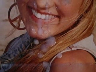 emily osment ส่วยน้ําเงี้ยว