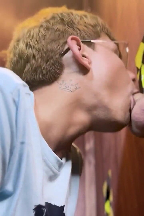 Marco Samuel Satisfies His Desire for Oral Sex on an Intense Night at Gloryhole.