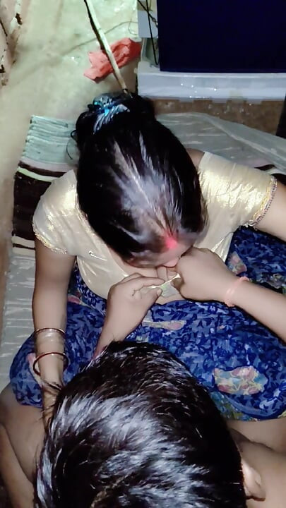 Bhabhi ki night mein chudai desi village indisk