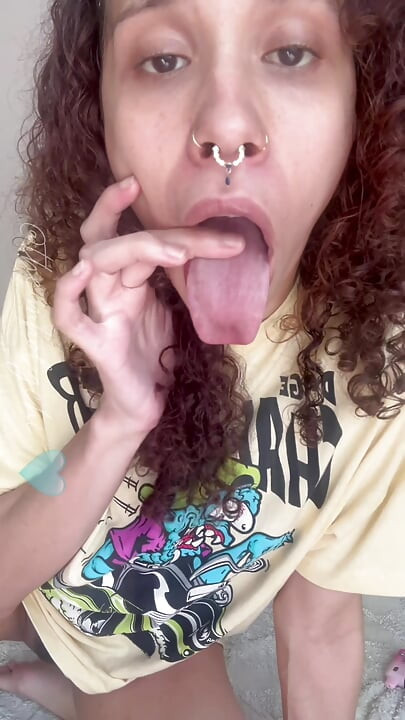 Goddess Chi offers u her squirt