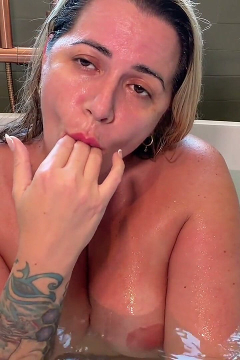 My Stepson Loves to Watch Mami Bath Time