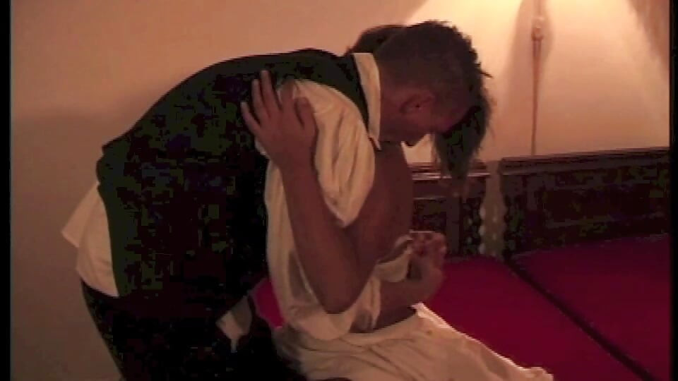 Αυτό το φυσικό βυζαρό κορίτσι ανυπομονεί να γαμηθεί από τον φίλο της