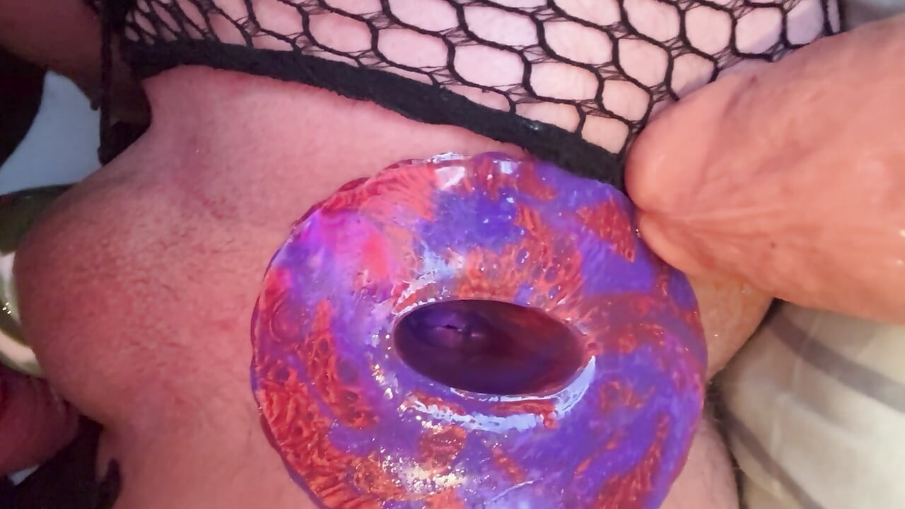 PLUGB TUNNEL DRAGON CHILDBIRTH