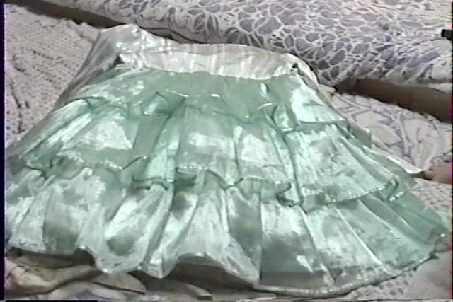 GREEN PARTY DRESS MASTURBATION5