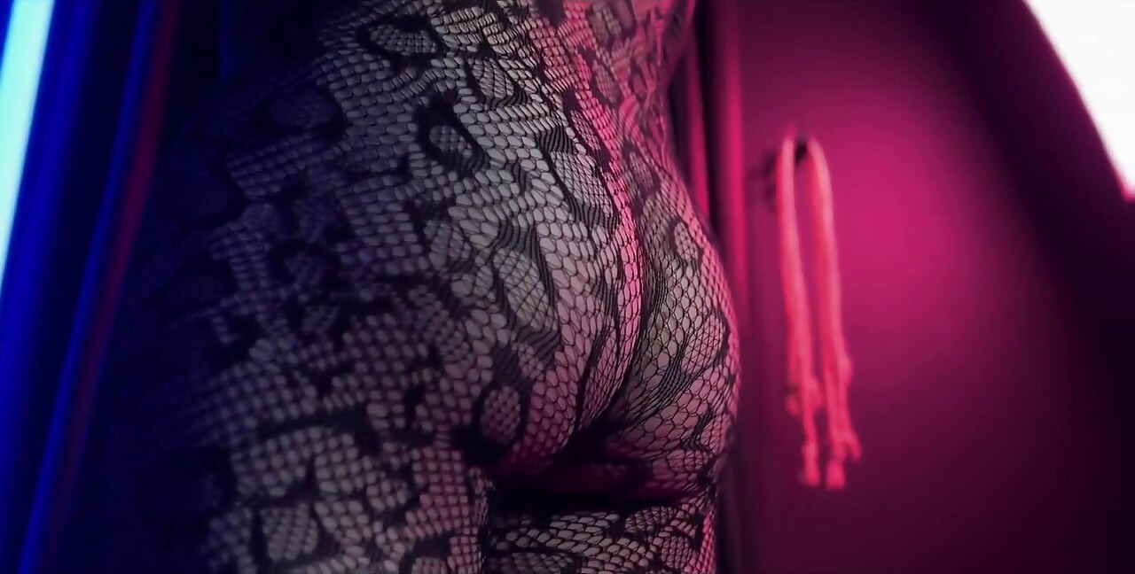 Prosto faceci zaciekawią się - słodkie femboy za kulisami