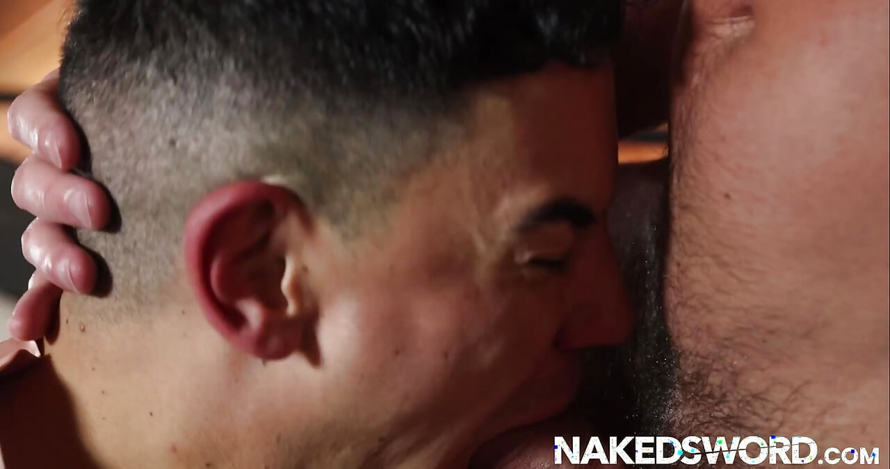 NAKEDSWORD Horny JC Hunt Hooking Up With Cade Maddox